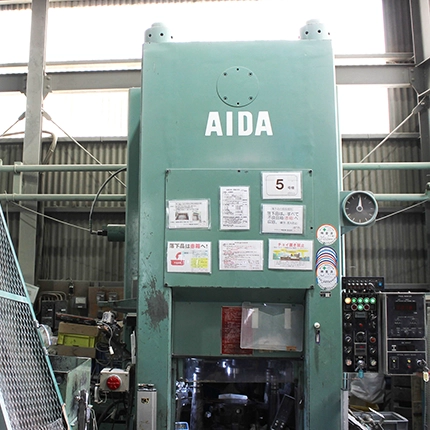 ナックルジョイントプレス AIDA製 250ｔ
