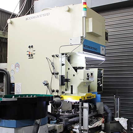 本パワープレス コマツ製 60ｔ